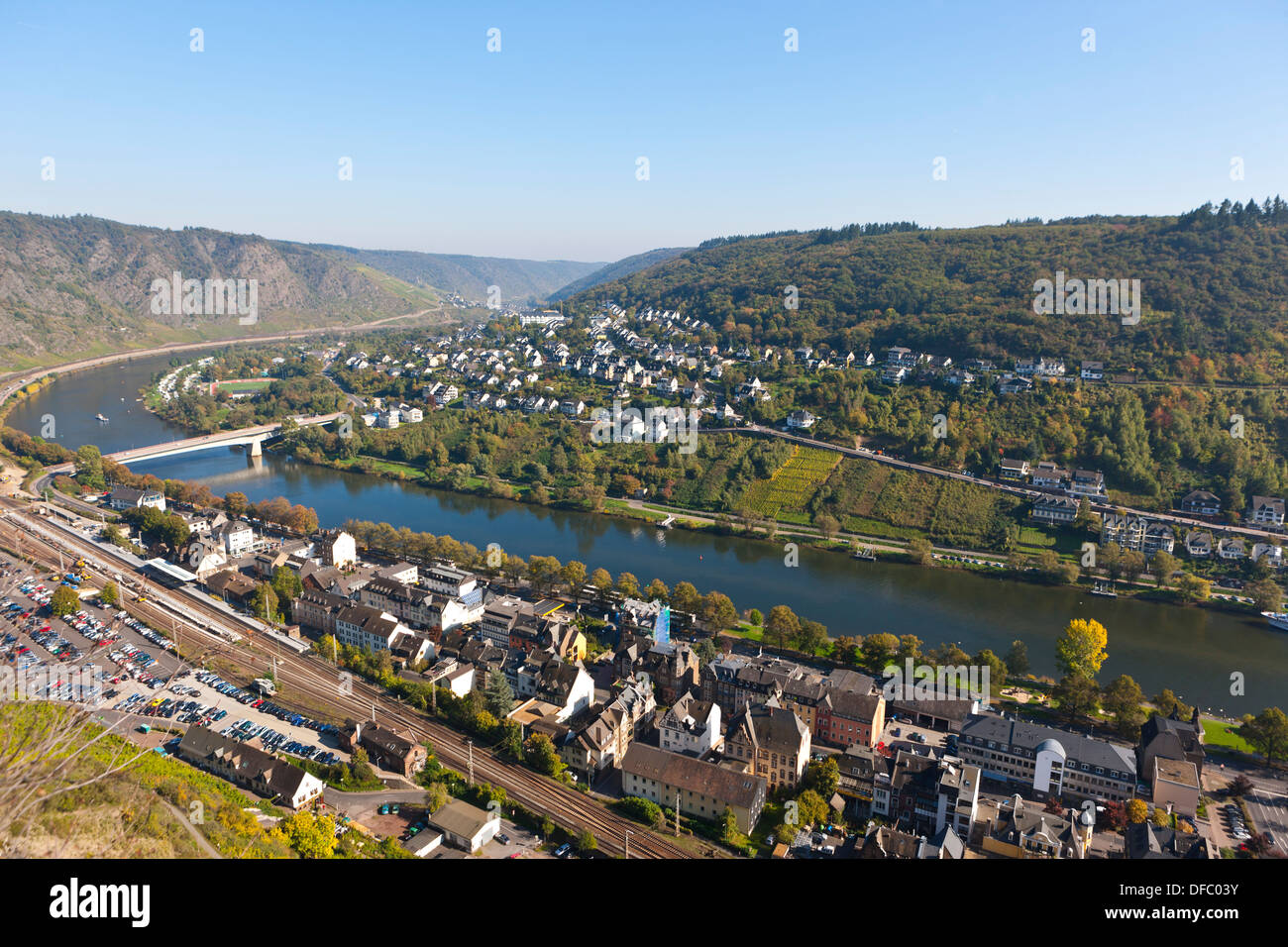 In Germania, in Renania Palatinato, vista di Cochem sulla Mosella Foto Stock