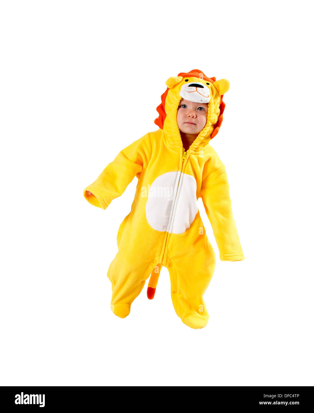 Bambino ragazza vestita in Lion vestito carnevale isolati su