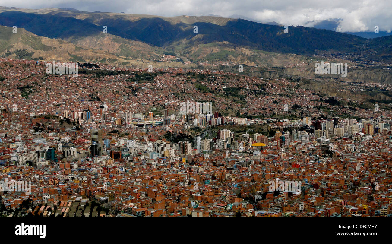 Vista su tutta la città di La Paz in Bolivia Foto Stock