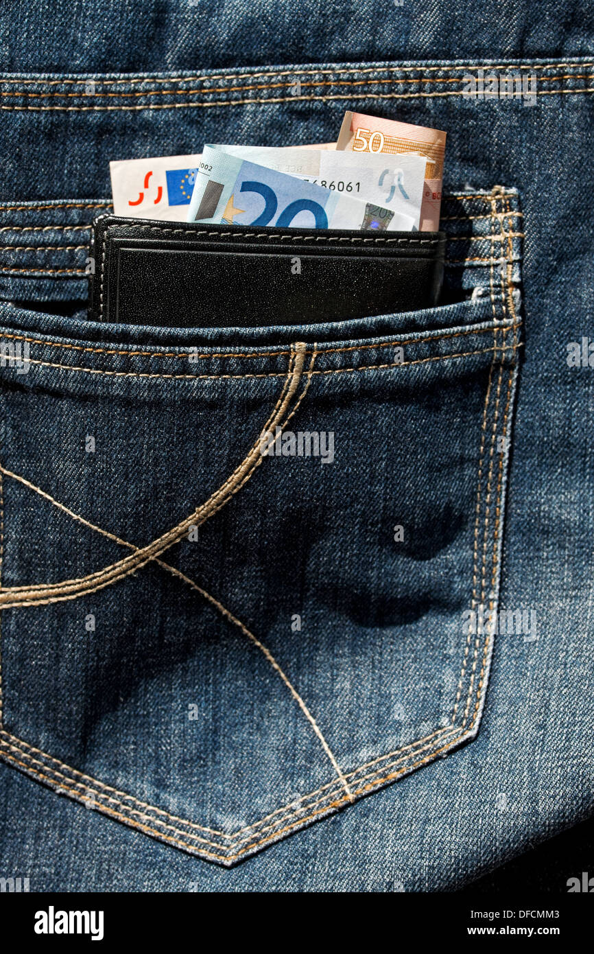 Euro banknote back immagini e fotografie stock ad alta risoluzione - Alamy
