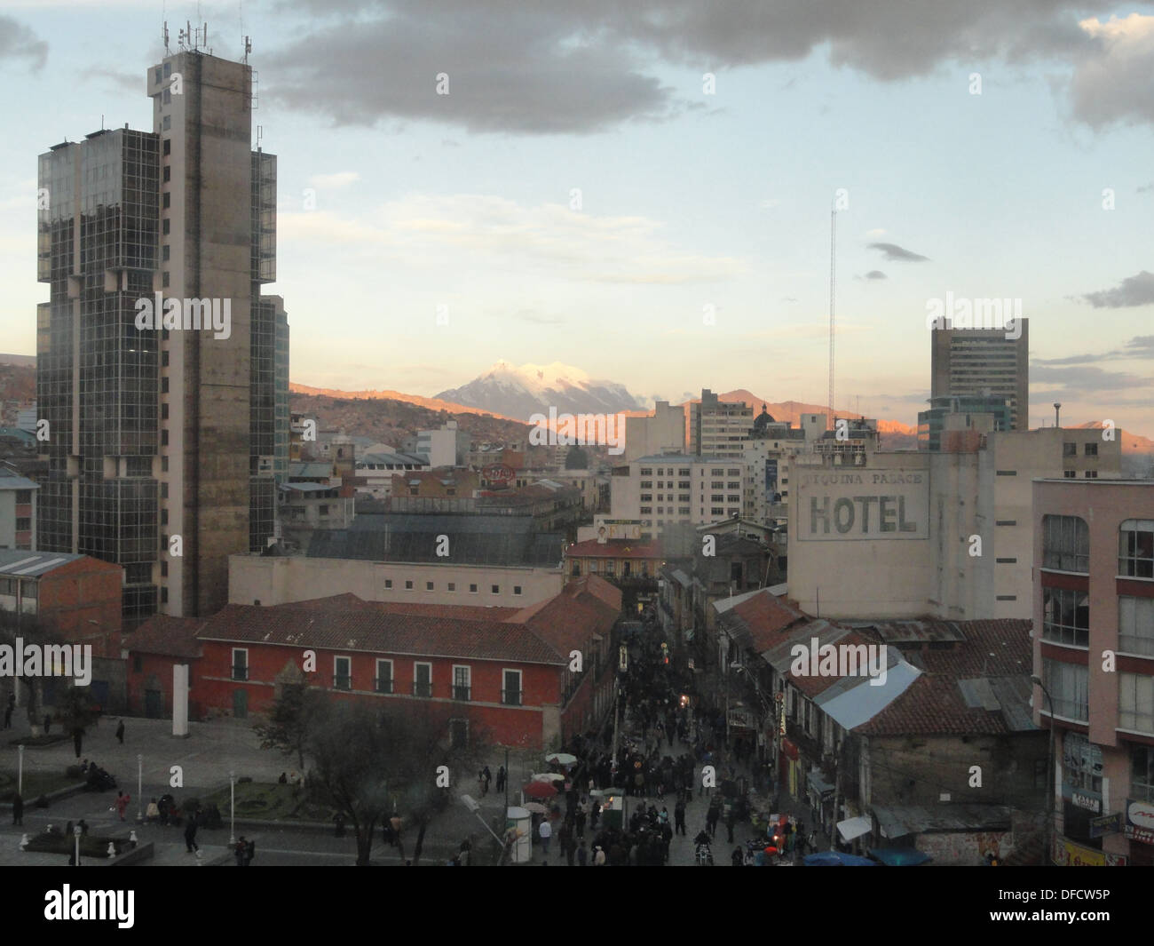 Vista su tutta la città di La Paz in Bolivia Foto Stock