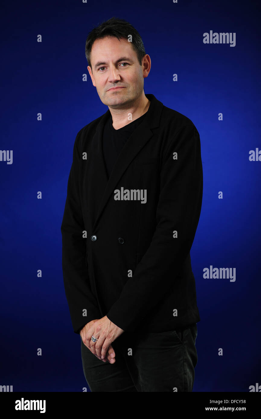 Tim Finch, direttore comunicazione a UK think tank, partecipando al Edinburgh International Book Festival 2013. Foto Stock