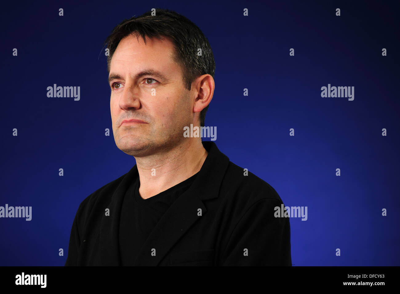 Tim Finch, direttore comunicazione a UK think tank, partecipando al Edinburgh International Book Festival 2013. Foto Stock