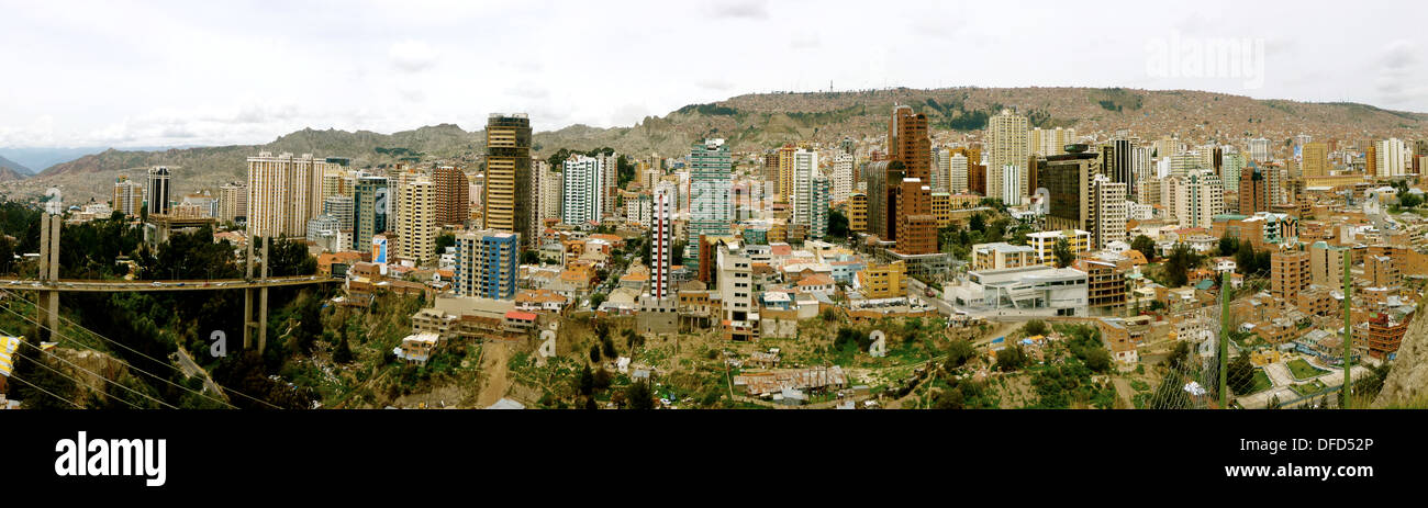 Vista su tutta la città di La Paz in Bolivia Foto Stock