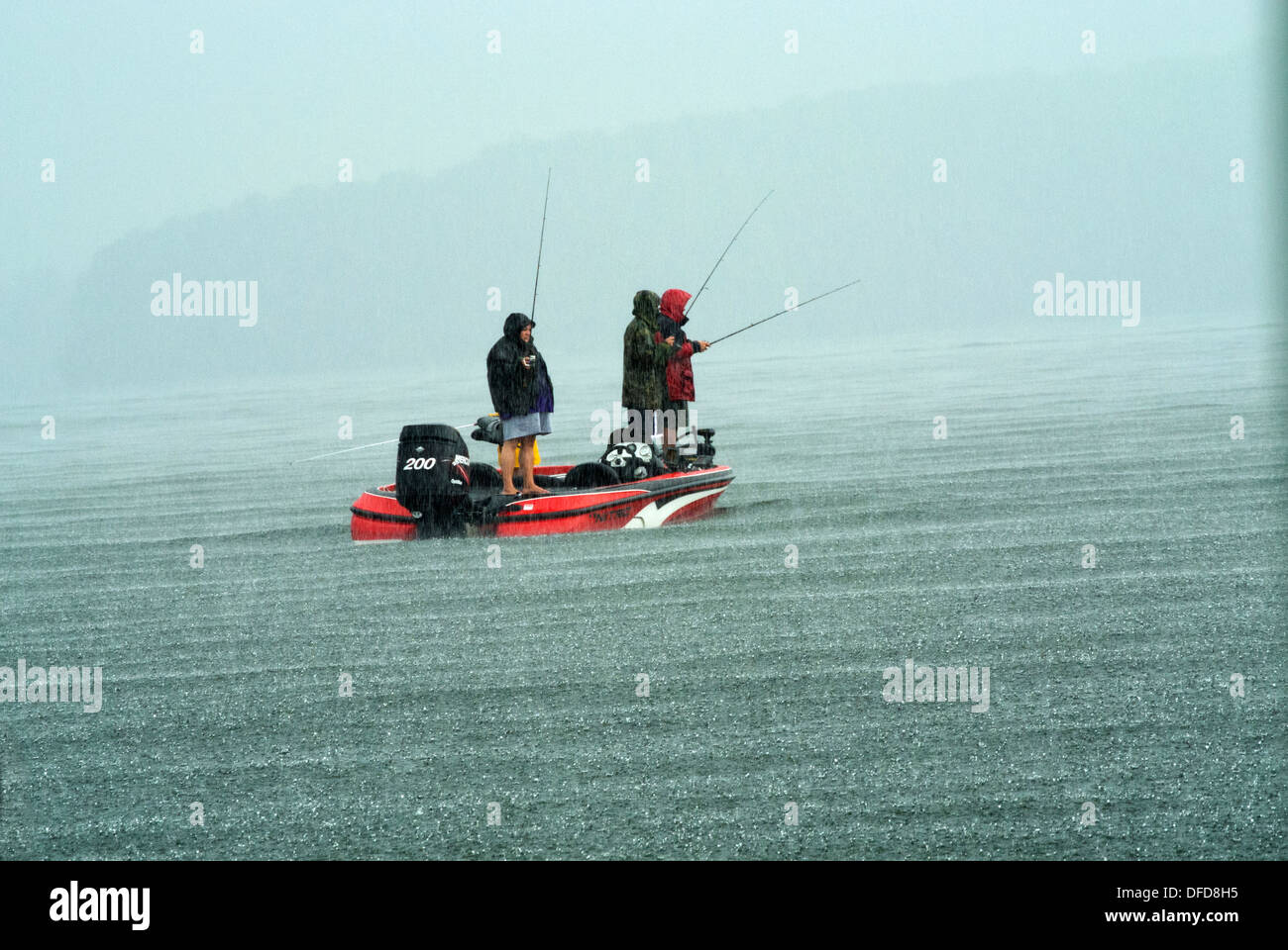 Bass pesca sul Sodus Bay, NY. Foto Stock
