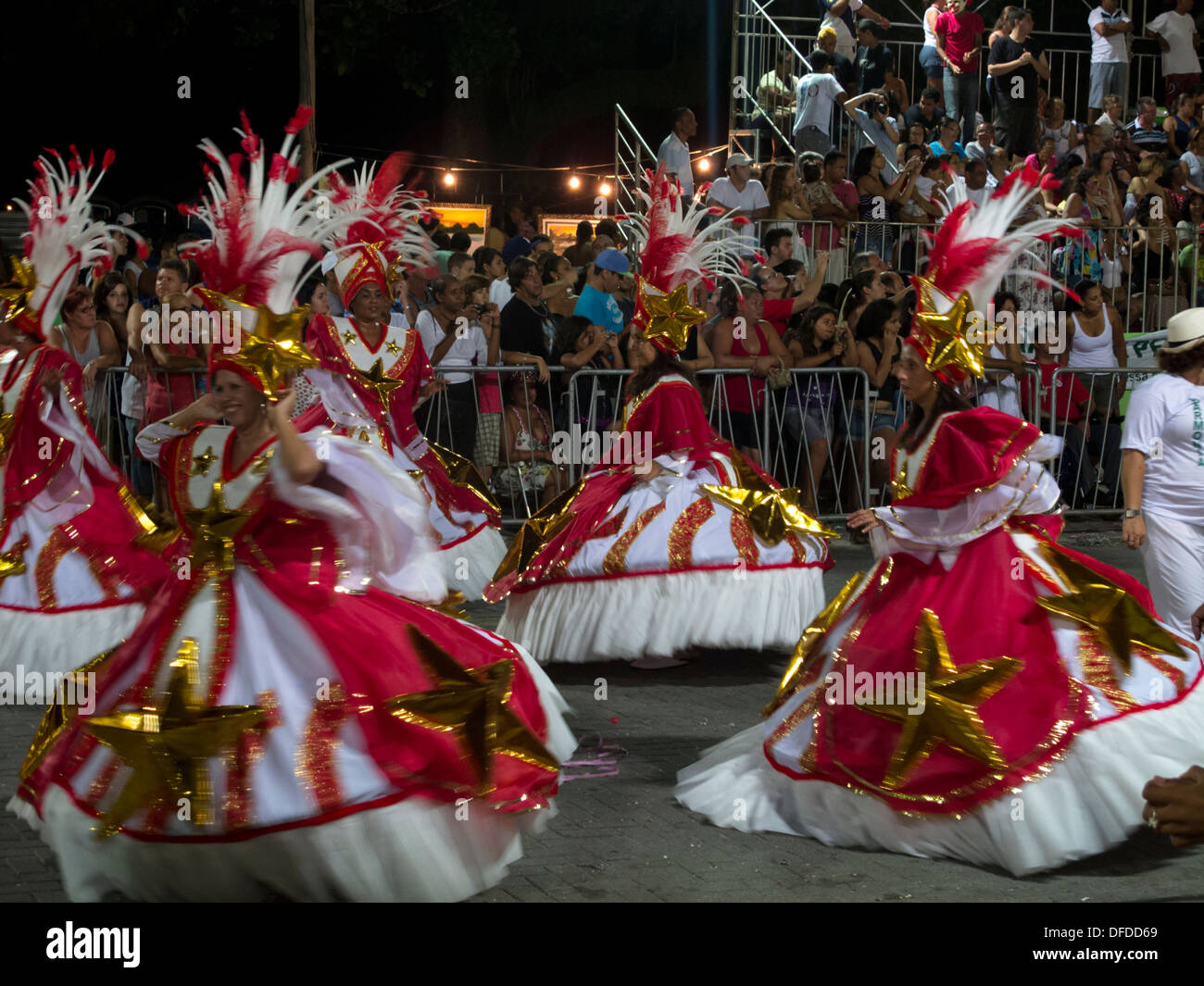 Strada di carnevale a Sao Sebastiao, shore di Sao Paulo, Brasile Foto Stock