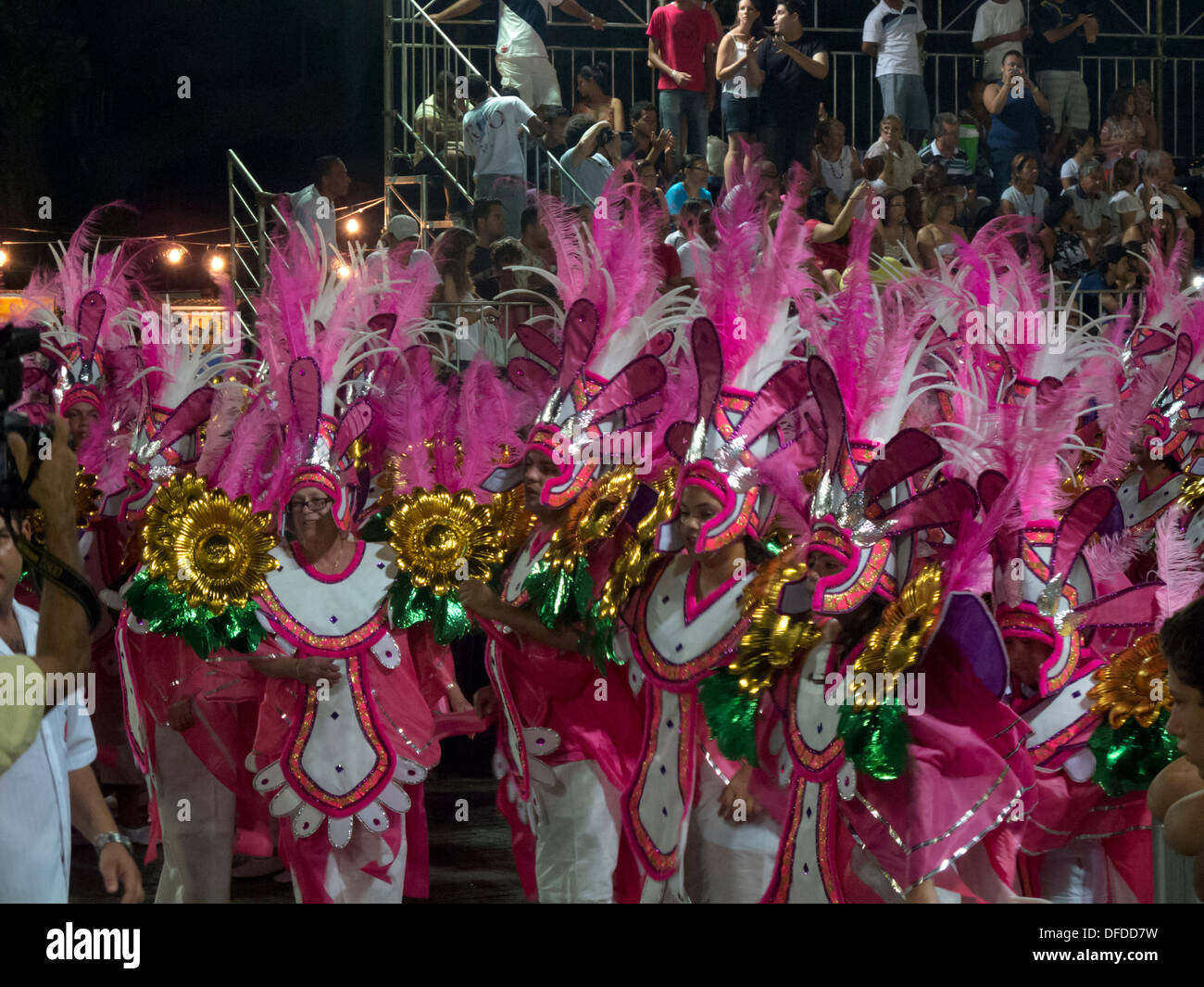 Strada di carnevale a Sao Sebastiao, shore di Sao Paulo, Brasile Foto Stock