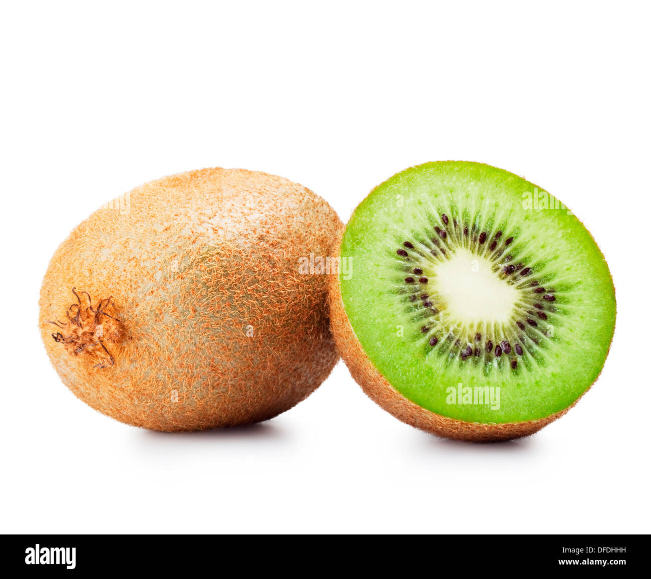 Pezzi fresche kiwi su sfondo bianco Foto Stock