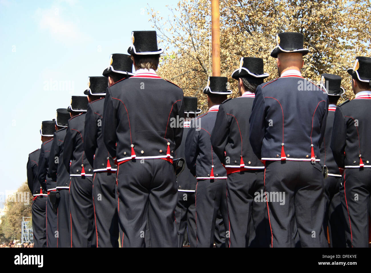 Settembre 11th, Catalano Festa nazionale: Mossos d'esquadra (Catalano forza  di polizia) in full-abito uniforme. Barcellona. La Catalogna Foto stock -  Alamy