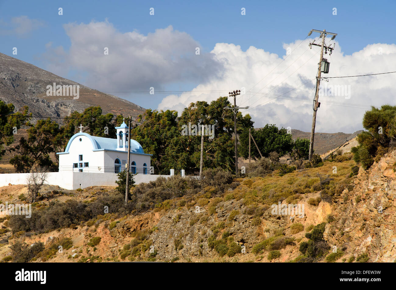 La Chiesa in un paesaggio rurale - Crete, Grecia Foto Stock