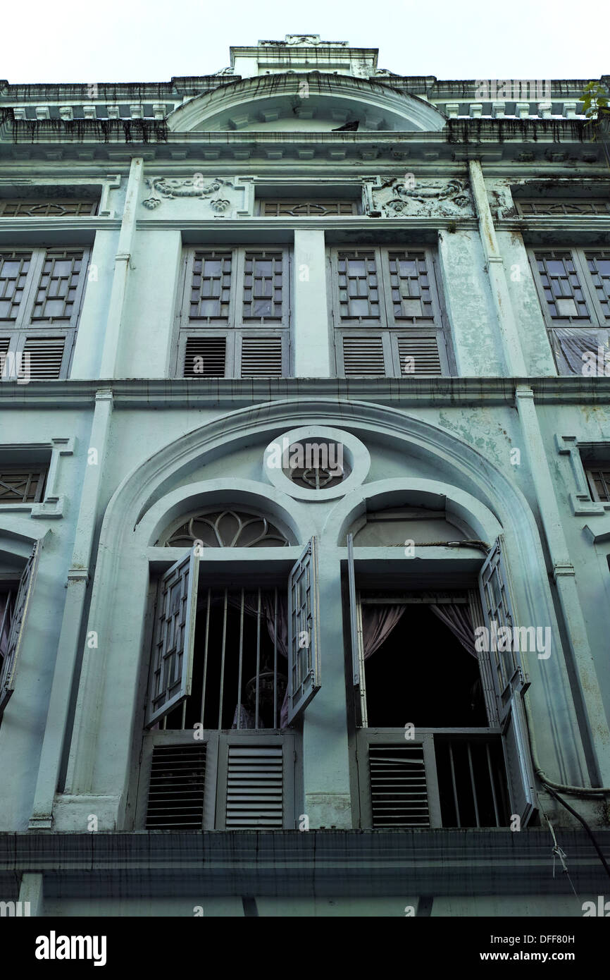 Le facciate del vecchio Yangon Foto Stock