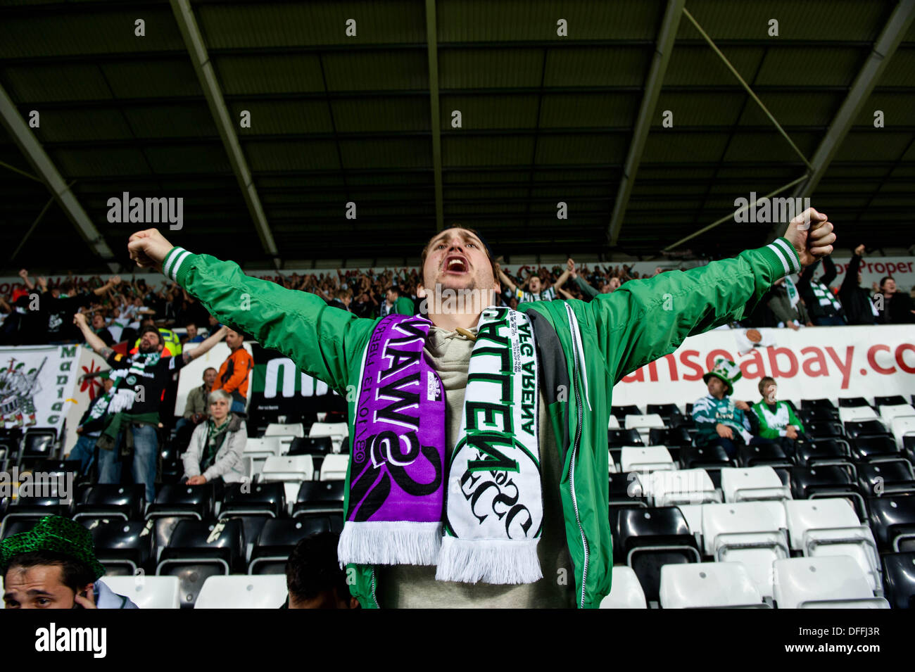 Swansea, Regno Unito. 03 ott 2013. Nella foto: San Gallo Fans Re:UEFA Europa League, Swansea City FC vs FC San Gallo, al Liberty Staduim Swansea Credito: D Legakis/Alamy Live News Foto Stock