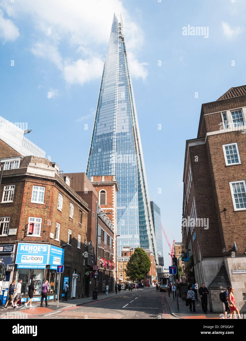 La Shard, un iconico 87 piani di grattacielo vicino al London Bridge, Londra, Regno Unito, a 306m (1004 ft) l'edificio più alto nell'UE. Foto Stock
