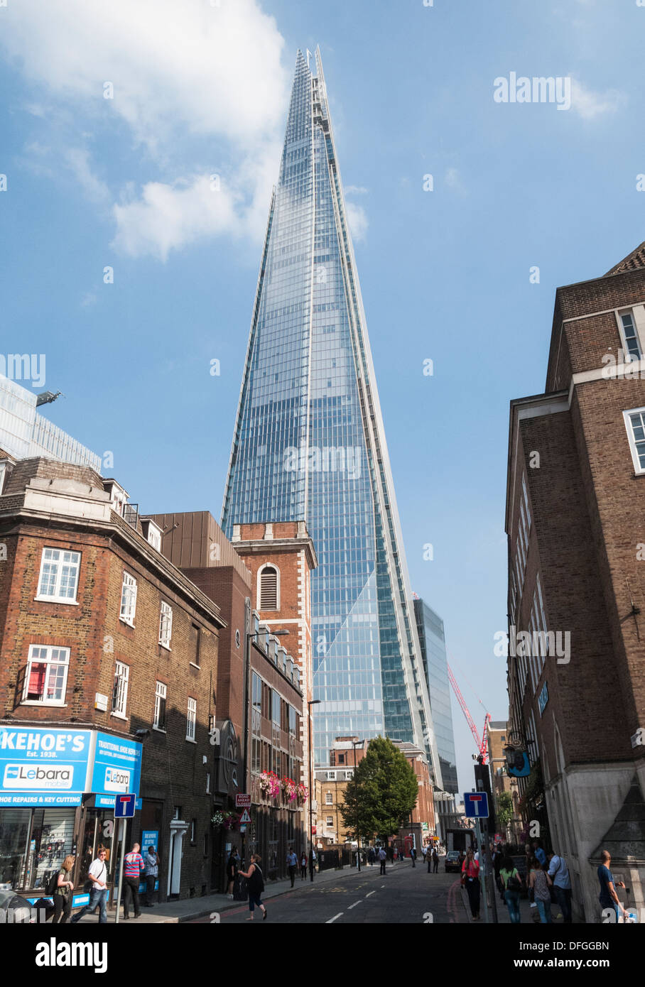 La Shard, un iconico 87 piani di grattacielo vicino al London Bridge, Londra, Regno Unito, a 306m (1004 ft) l'edificio più alto nell'UE. Foto Stock