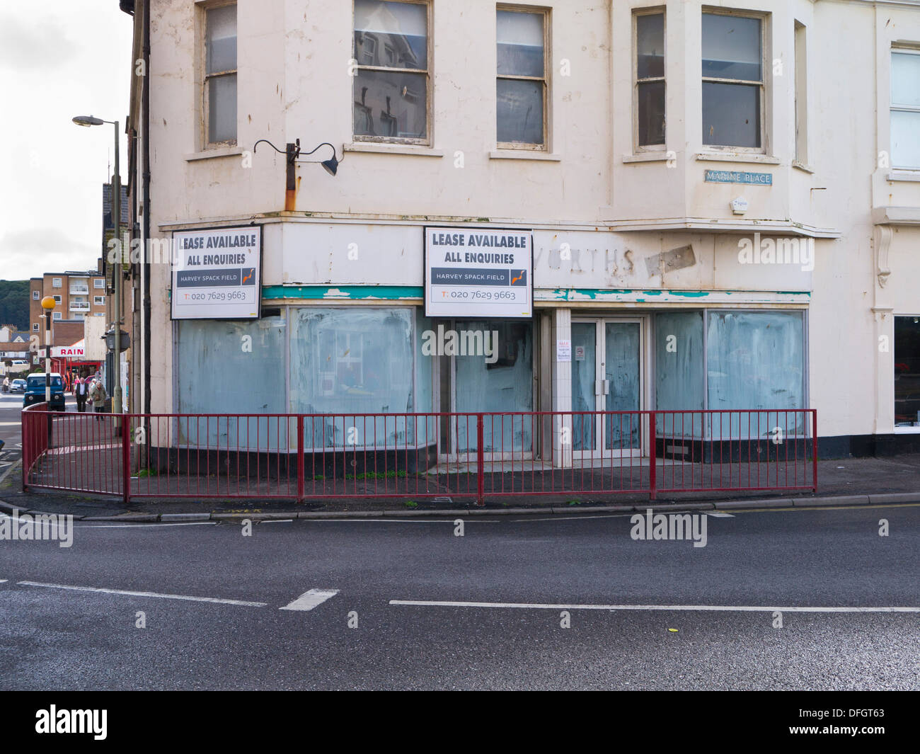Svuotare Woolworths shop a Seaton Devon England Foto Stock