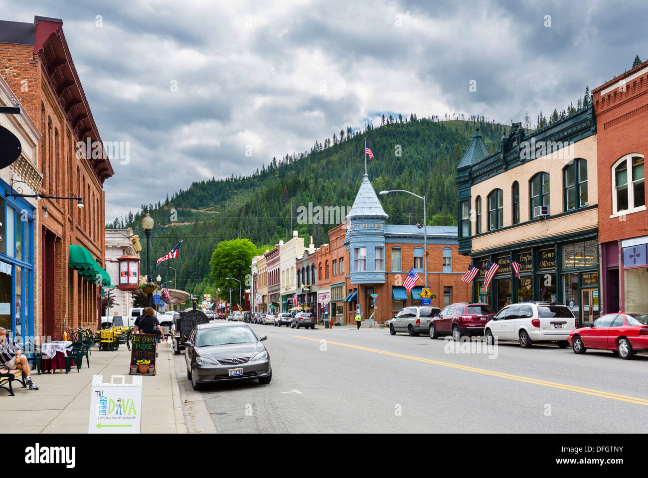 Bank Street (strada principale nel centro storico di argento città mineraria di Wallace, Idaho, Stati Uniti d'America Foto Stock