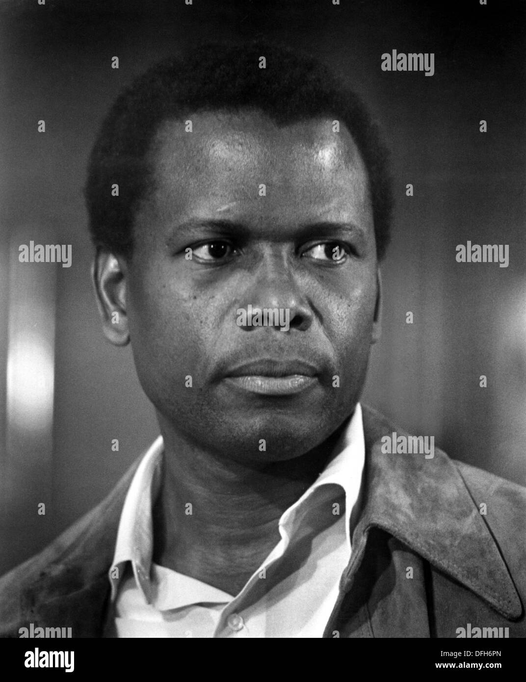 Sidney Poitier sul set del film, un pezzo di azione, 1977 Foto Stock