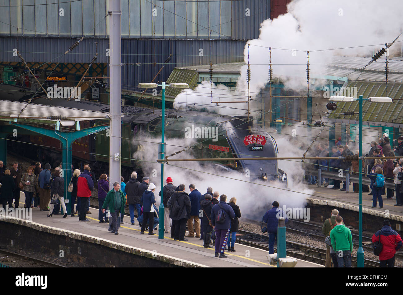 Locomotiva a vapore "Unione del Sud Africa' 60009 in Carlisle stazione ferroviaria con una carta speciale treno Carlisle Cumbria Inghilterra England Foto Stock