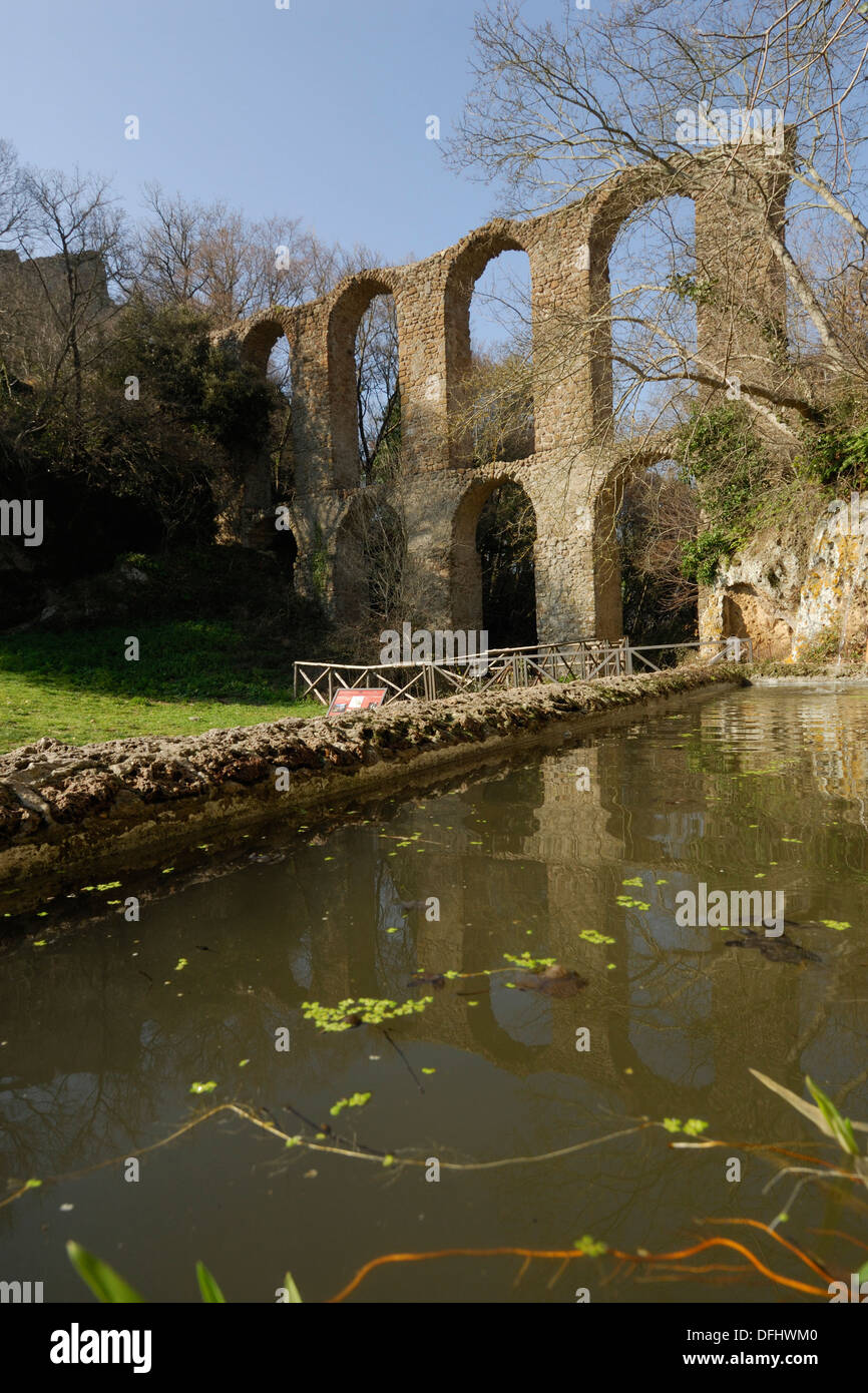 Antico Acquedotto portava acqua alla città di Canale Monterano Italia. Foto Stock