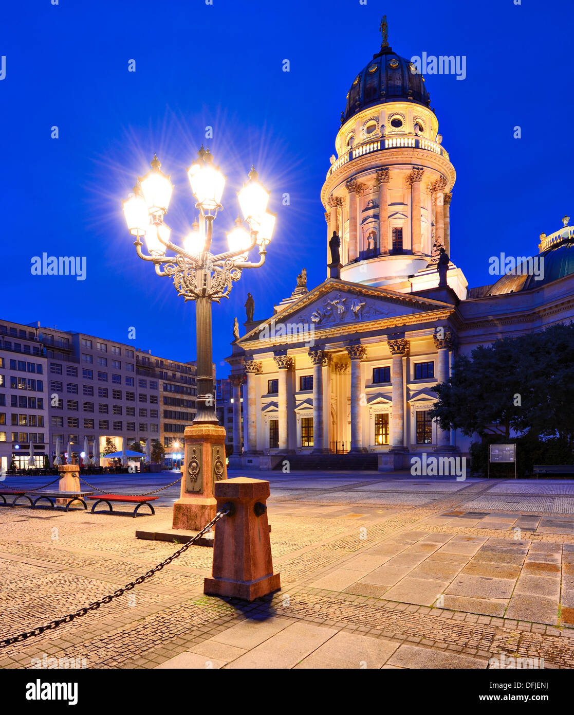 Storica piazza Gendarmenmarkt a Berlino, Germania. Foto Stock