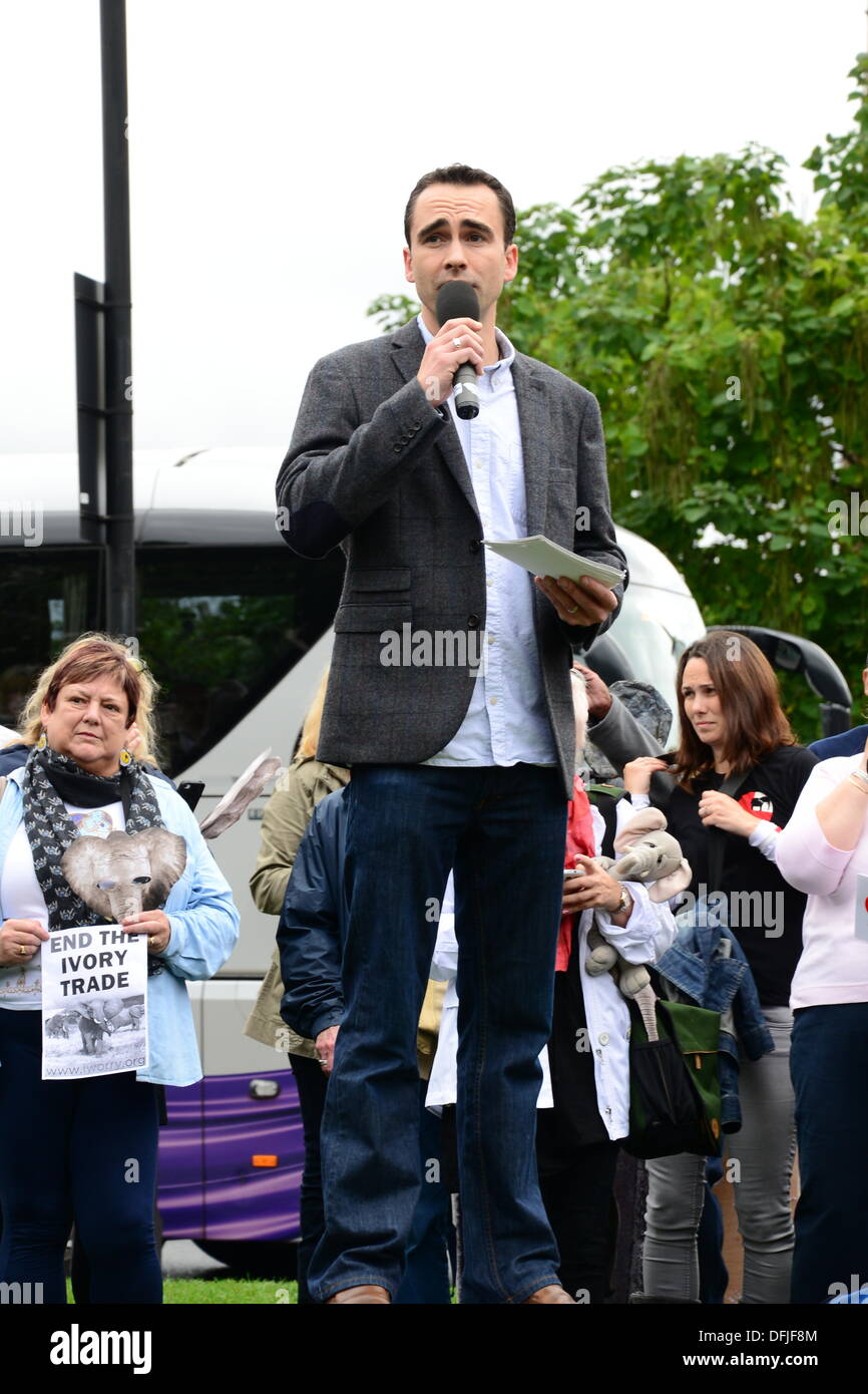 Londra REGNO UNITO, 4 Ott 2013 : Rob Brantford parla alla protesta a Londra. Vedere Li / Alamy, Live News Foto Stock