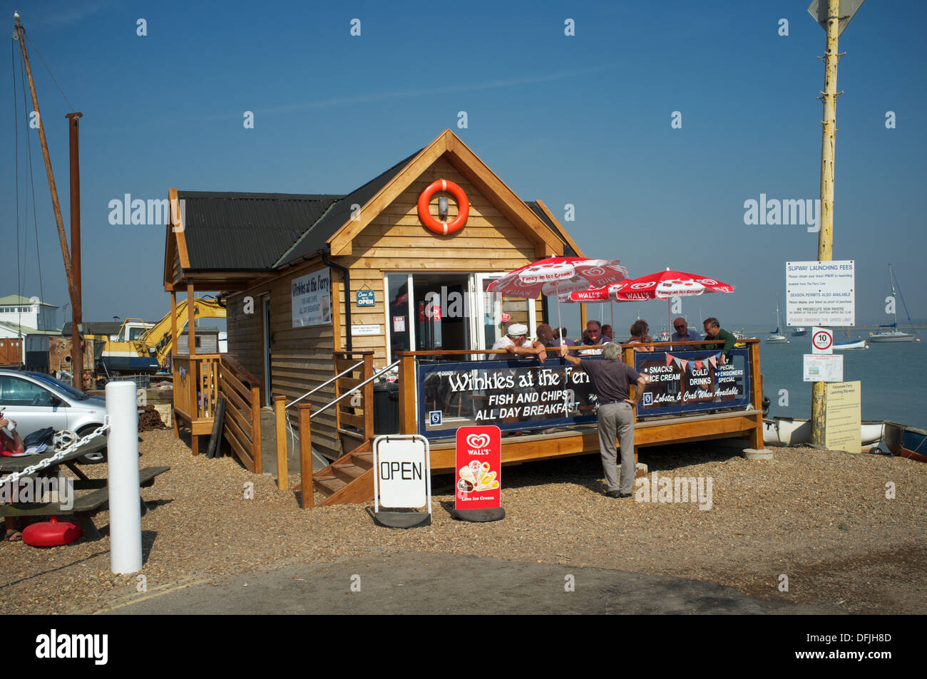 Le chiocciole in traghetto cafe. Felixstowe Ferry, Suffolk, Regno Unito. Foto Stock