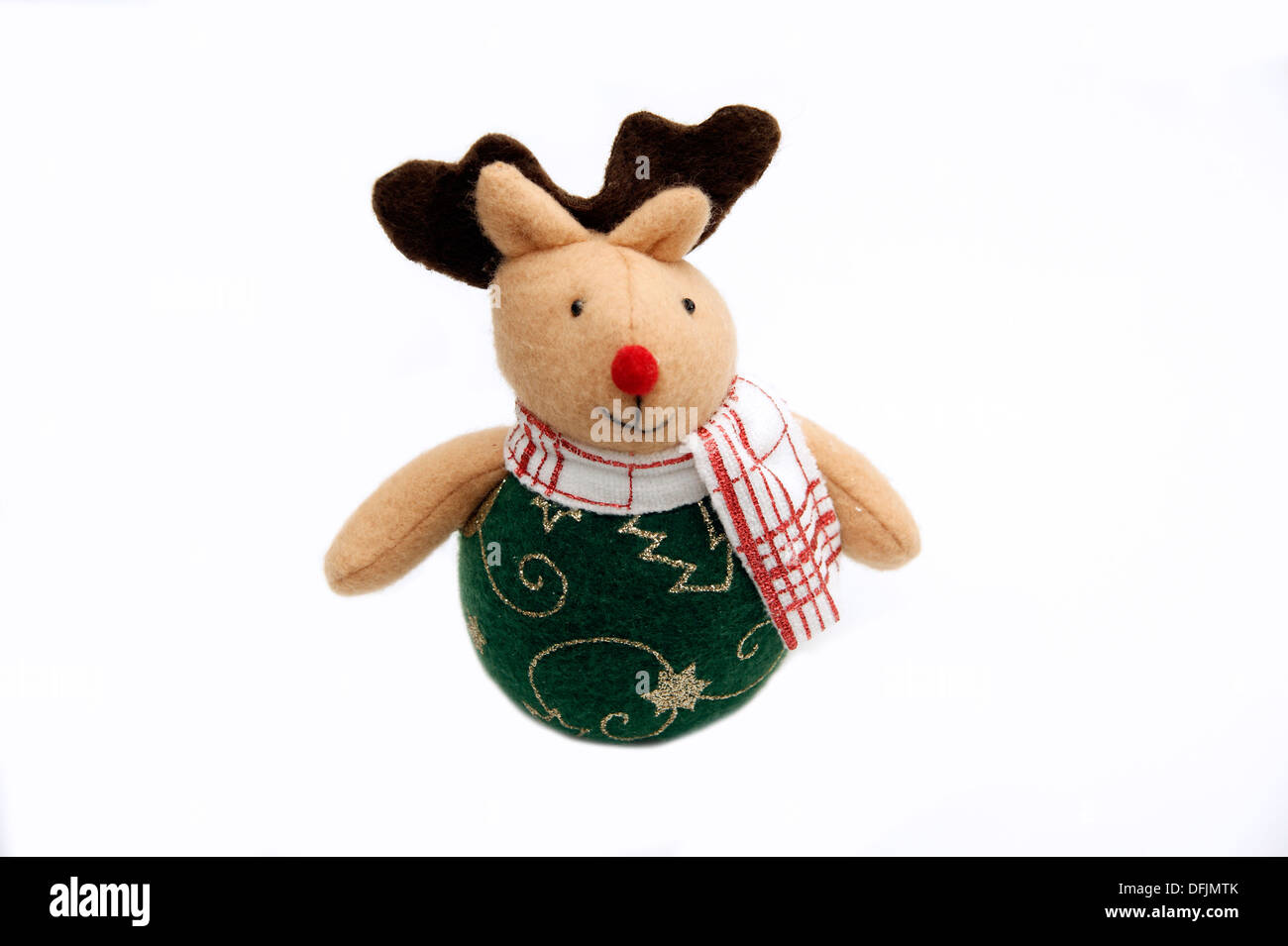 Divertente giocattolo morbido Rudolph il naso rosso renne natale decorazione su sfondo bianco Foto Stock