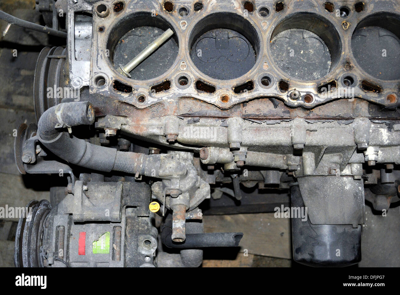 Il smontato automobile motore diesel Foto Stock