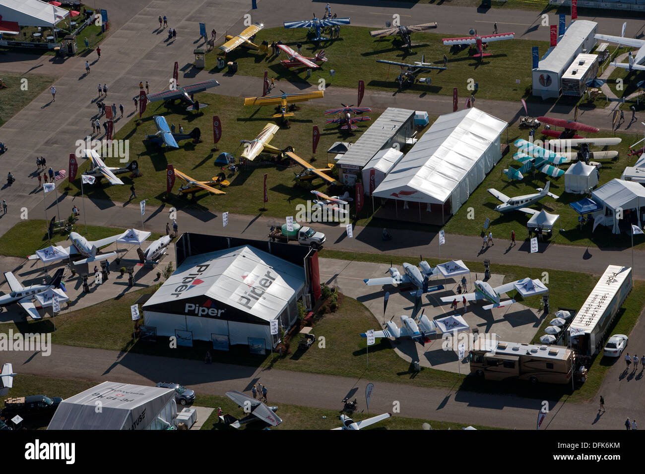 Fotografia aerea Piper aeromobile display, AirVenture 2013, Experimental Aircraft Association, Oshkosh, Wisconsin Foto Stock