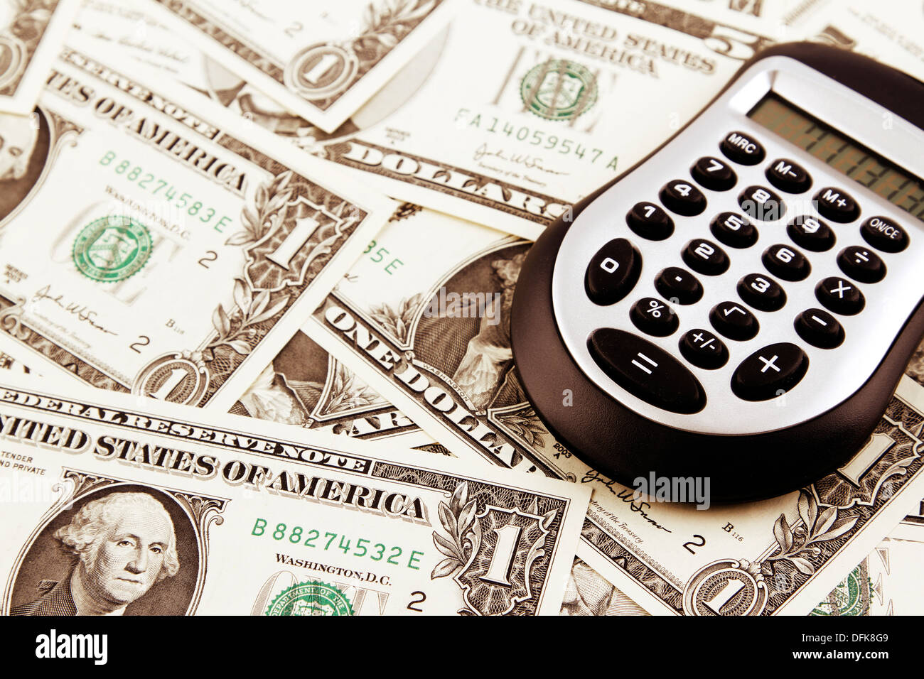 La calcolatrice su American bank note Foto Stock