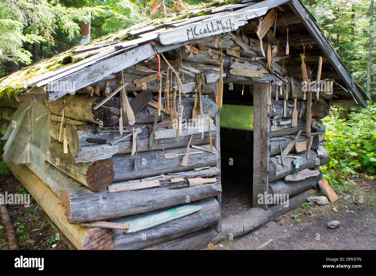 Hogue trapper's cabin azzurro lago Grey parco provinciale Foto Stock