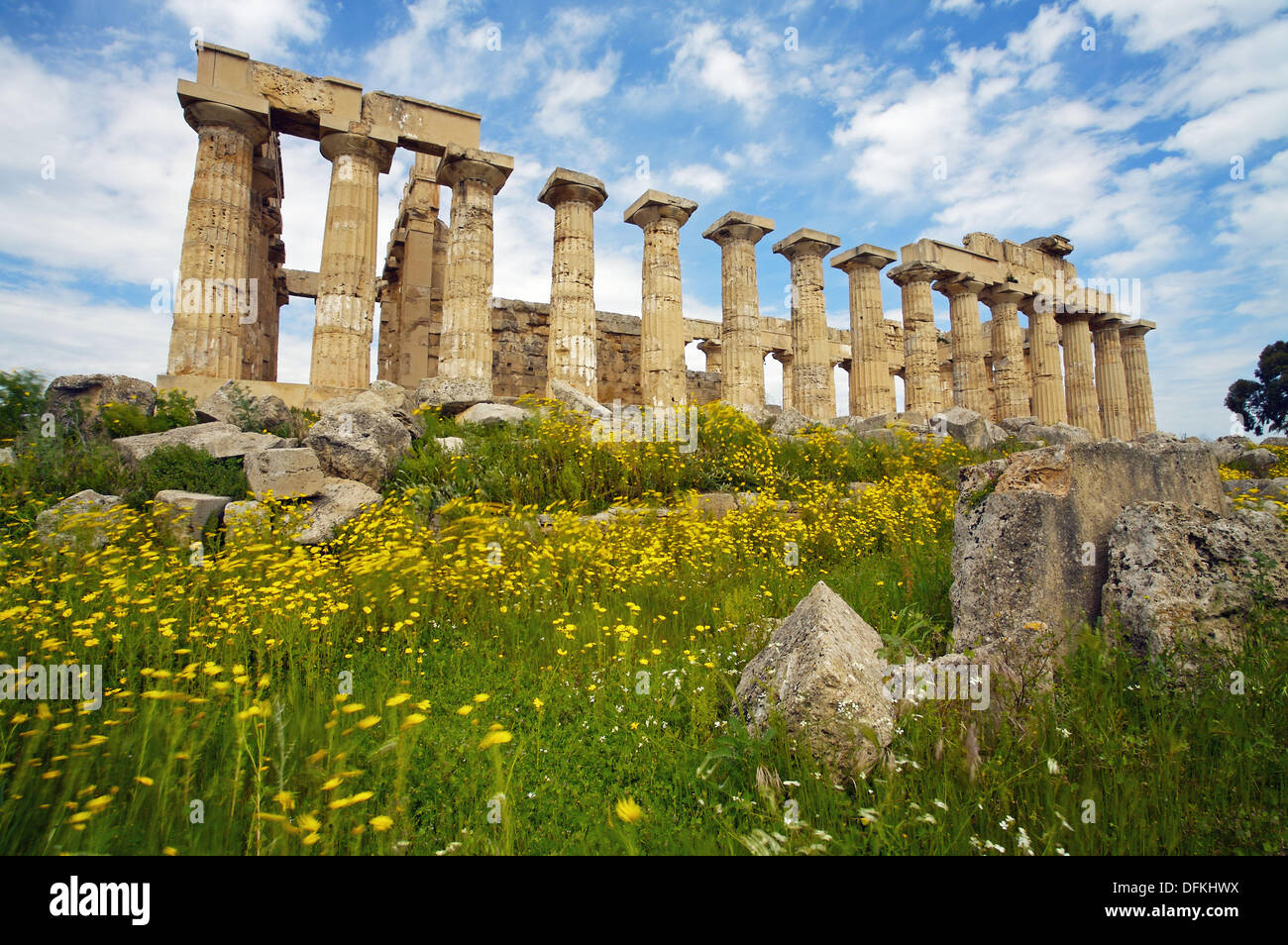 Rovine del tempio greco del VII secolo A.C. Provincia di Trapani, Selinunte, Sicilia, Italia Foto Stock