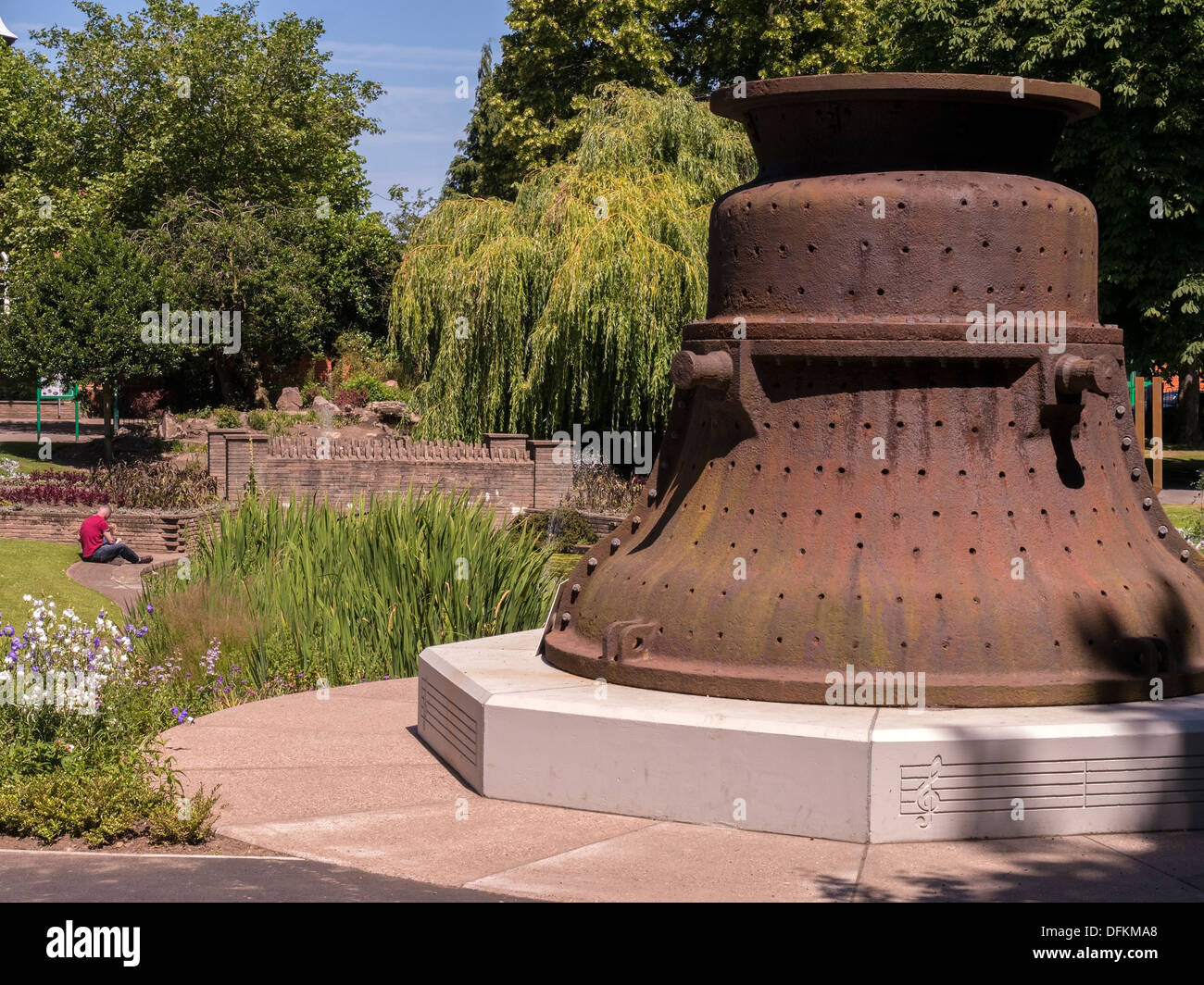 Ghisa carter campana utilizzata durante la fabbricazione del grande Paolo campana, la campana più pesante nel Regno Unito, Queen's Park, Loughborough. Foto Stock