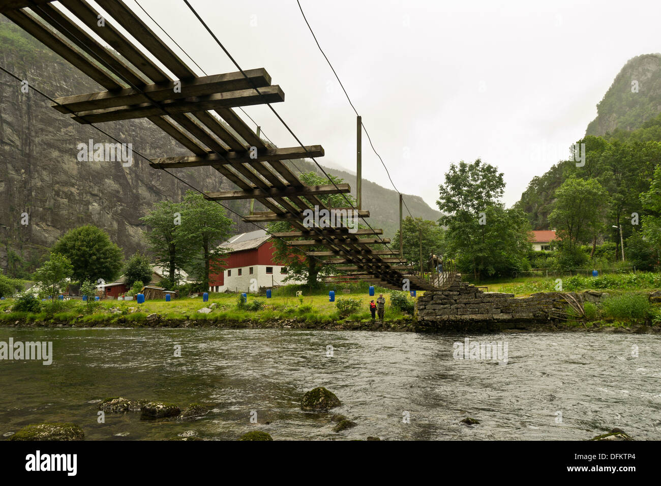 Vecchio ponte di legno Foto Stock