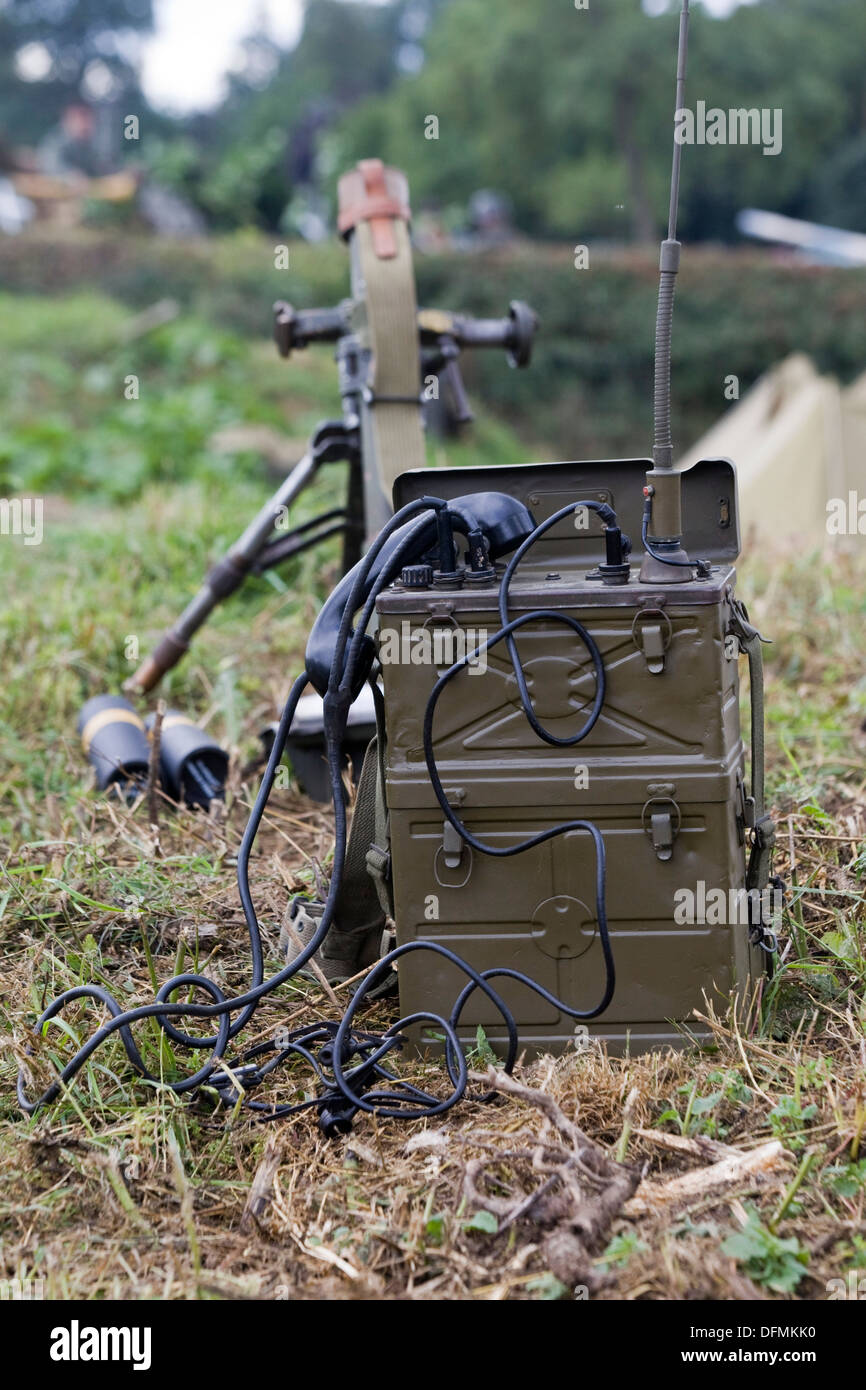 British veicolo militare e re-enactors in battaglia presso la vittoria mostra a Cosby Field Communications Foto Stock