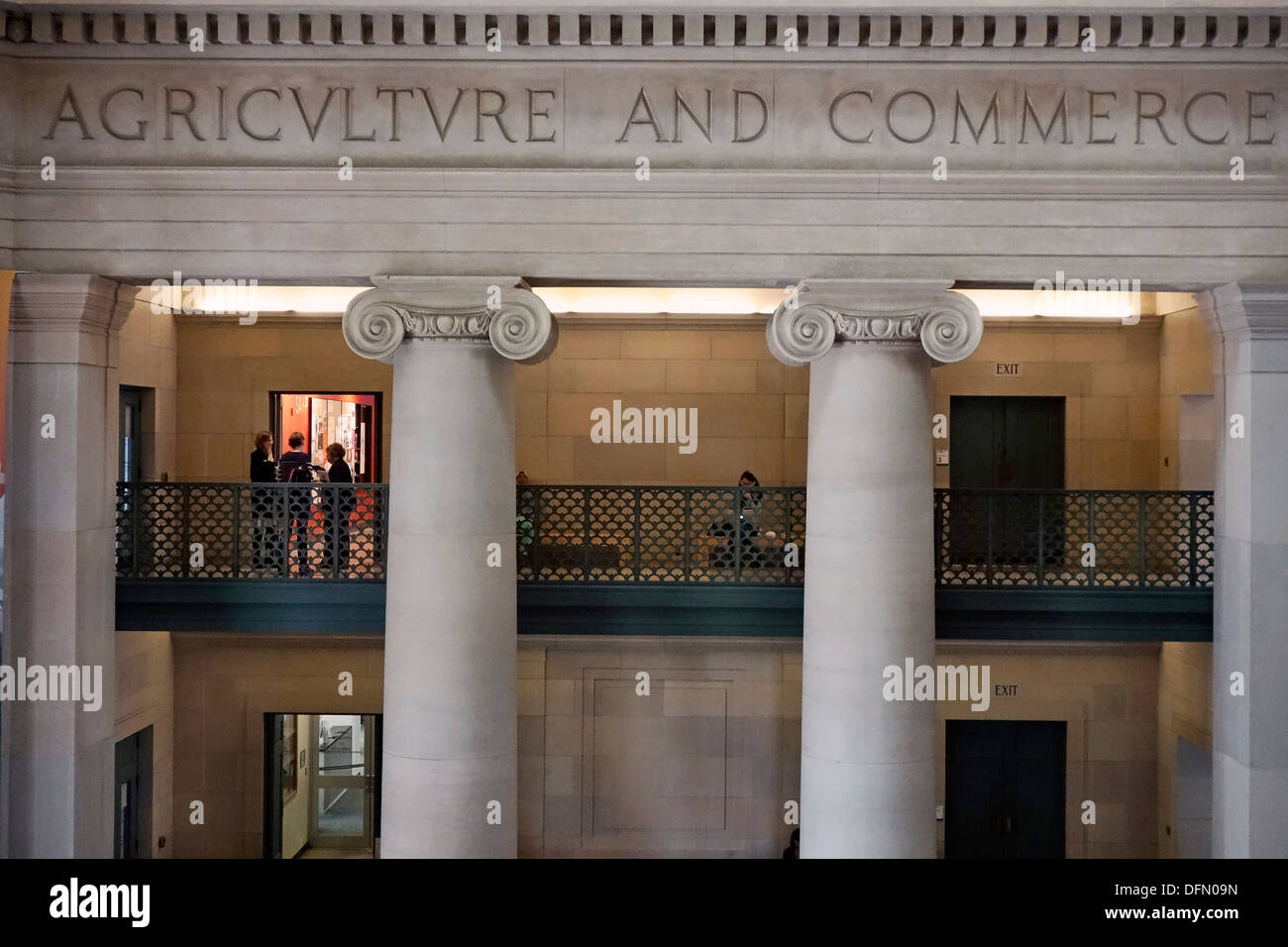 Edificio 7 all'interno del campus del MIT Foto Stock