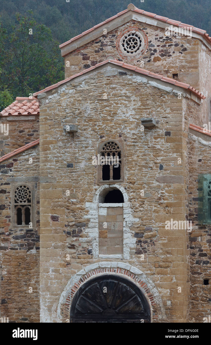 San Miguel de Lillo, cappella della residenza estiva di Re Ramiro I, IX secolo, Preromanesque, Sito Patrimonio Mondiale dell'UNESCO, Mo Foto Stock