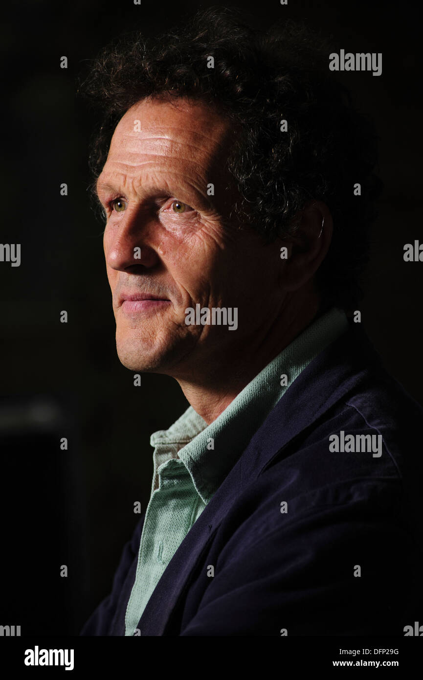 Monty Don, televisione britannica presenter, lo scrittore e oratore in orticoltura, frequentando la Edinburgh Book Festival 2013. Foto Stock