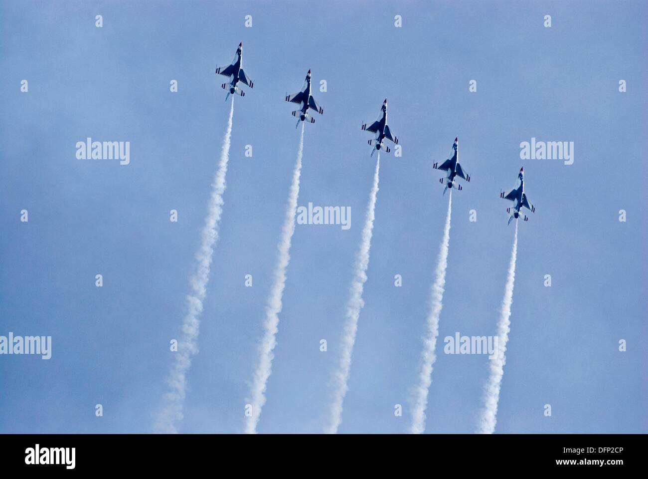 United States Air Force Thunderbirds Team di volo Foto Stock