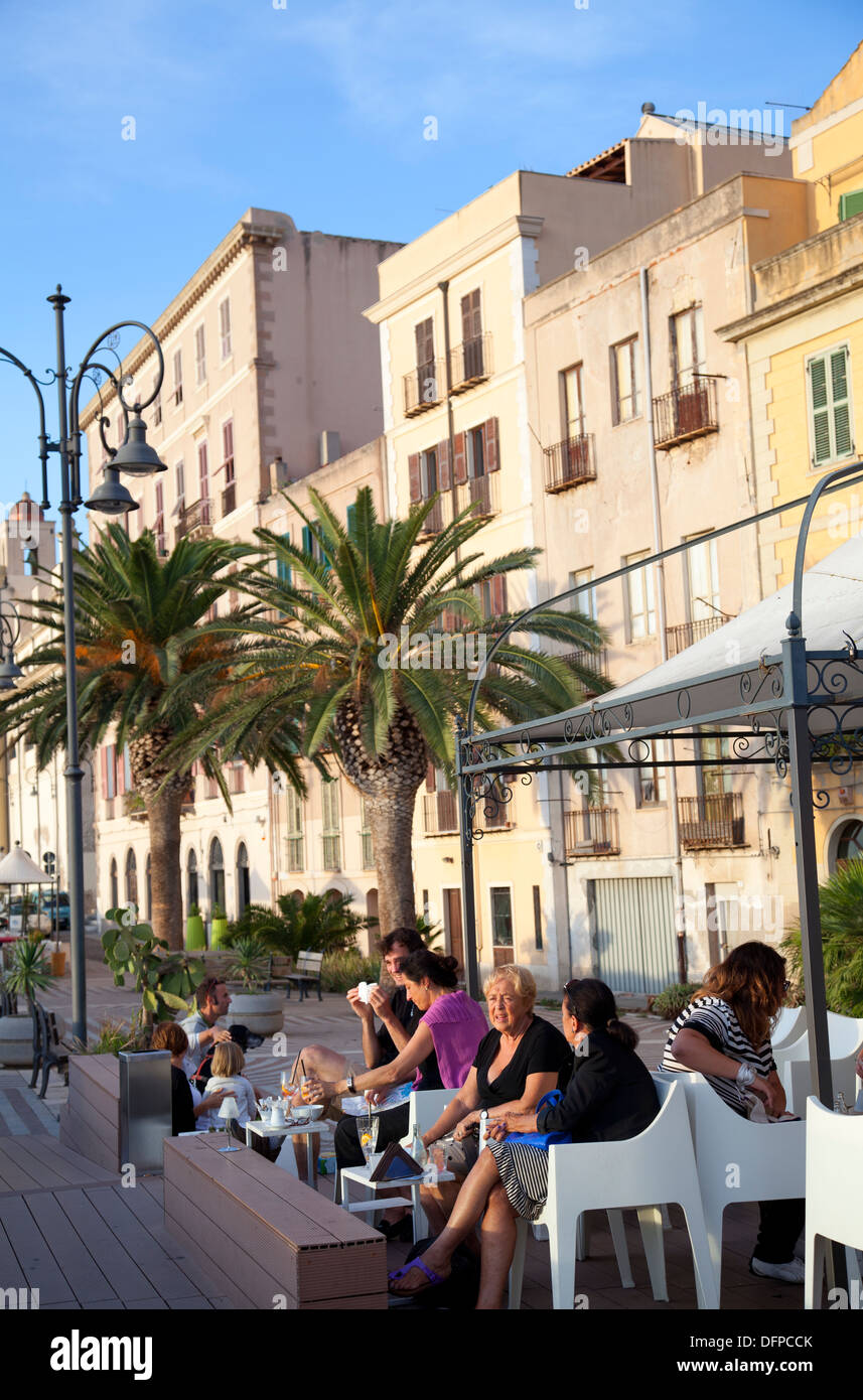 Ristorante Terrazza sul Bastione di Santa Croce in Cagliari - Sardegna Foto  stock - Alamy