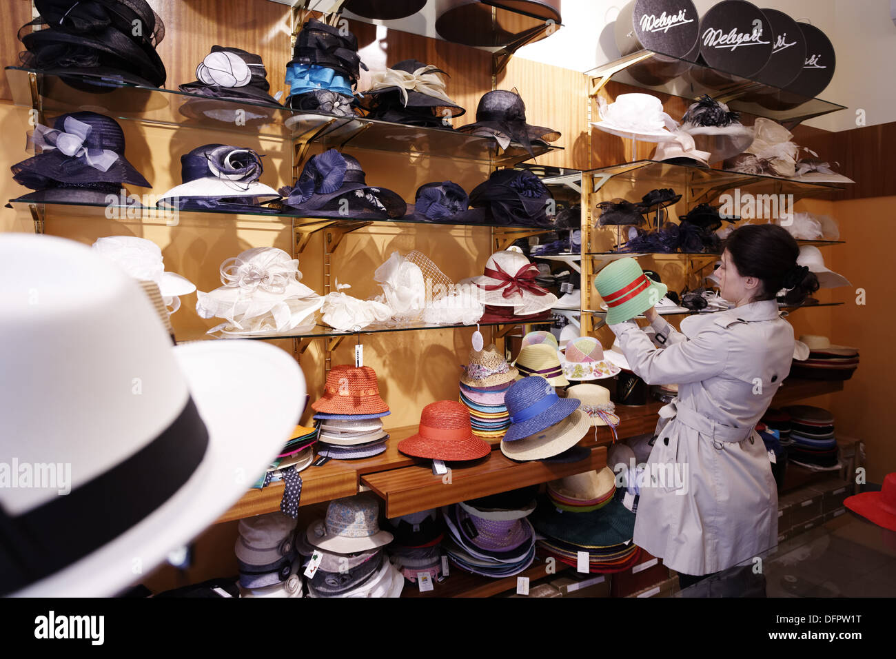 L'Italia, Lombardia, Milano, Hat shop, Corso Magenta, Foto Stock
