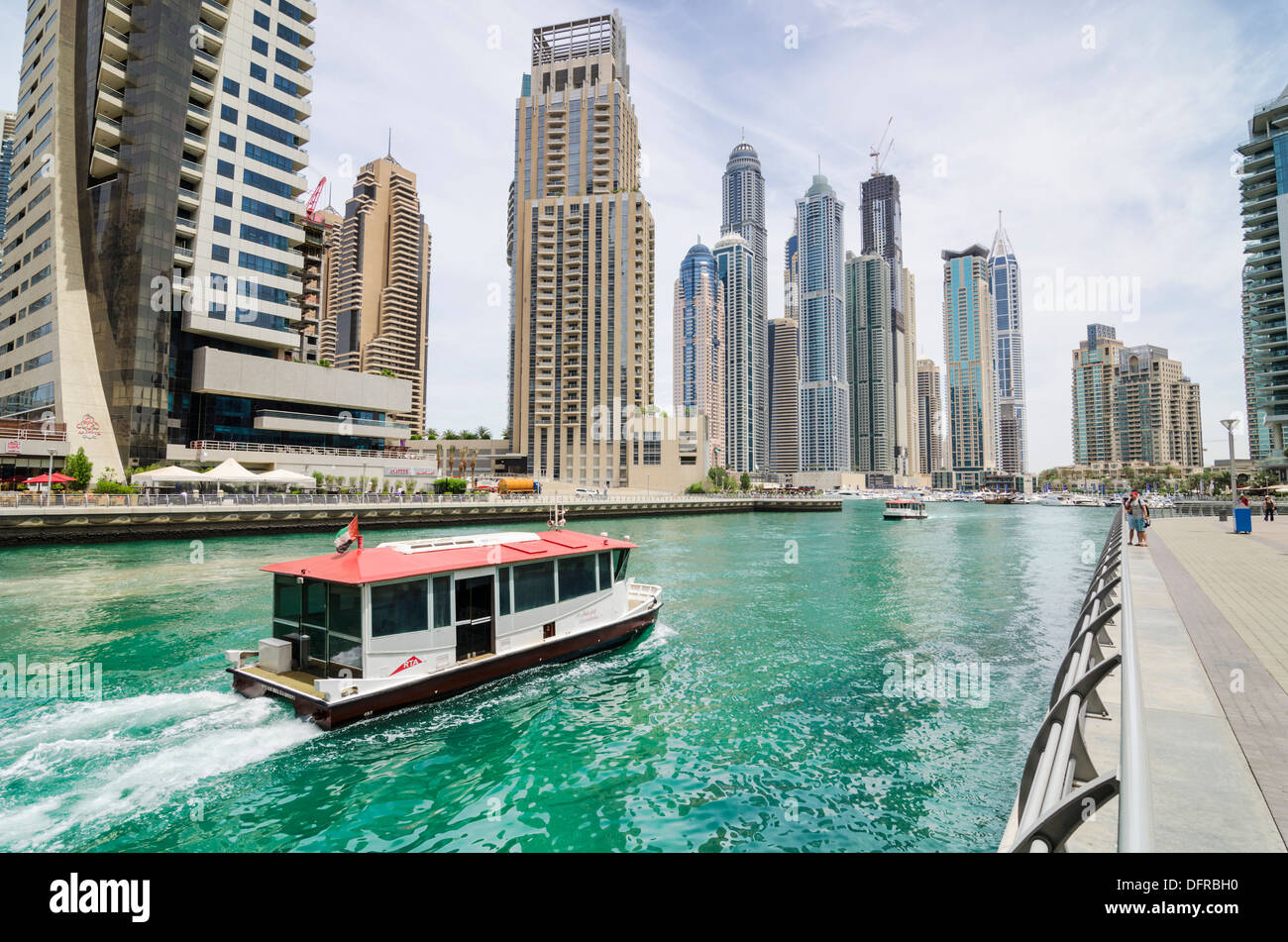 Il vaporetto di Dubai in Dubai Marina, Dubai, UAE Foto Stock