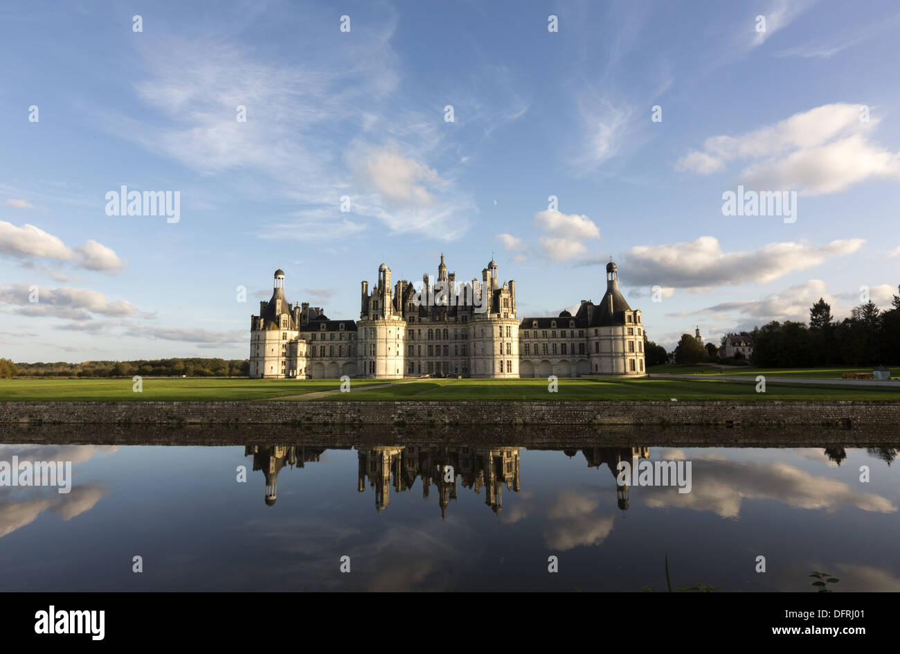 Vista del Castello di Chambord, Valle della Loira, Sito Patrimonio Mondiale dell'UNESCO. Francia Foto Stock