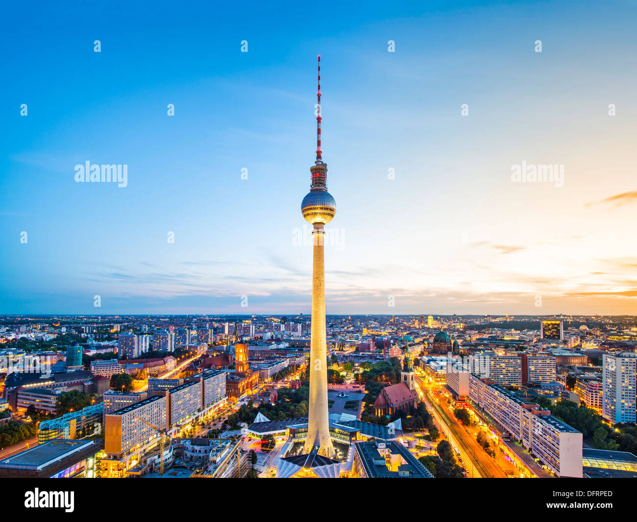 Berlino, Germania visto da sopra il fiume Sprea. Foto Stock