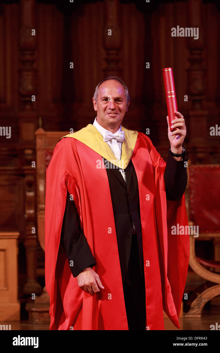 Nomi famosi da sport e cinema onorata dalla Università di Edimburgo. Cinque volte Medaglia d'oro Sir Steve Redgrave, istruttore di tennis Judy Murray, Formula 1 racing driver Susie Wolff e regista Lynne Ramsay attribuito lauree honoris causa del 8 ottobre 2013 Foto Stock