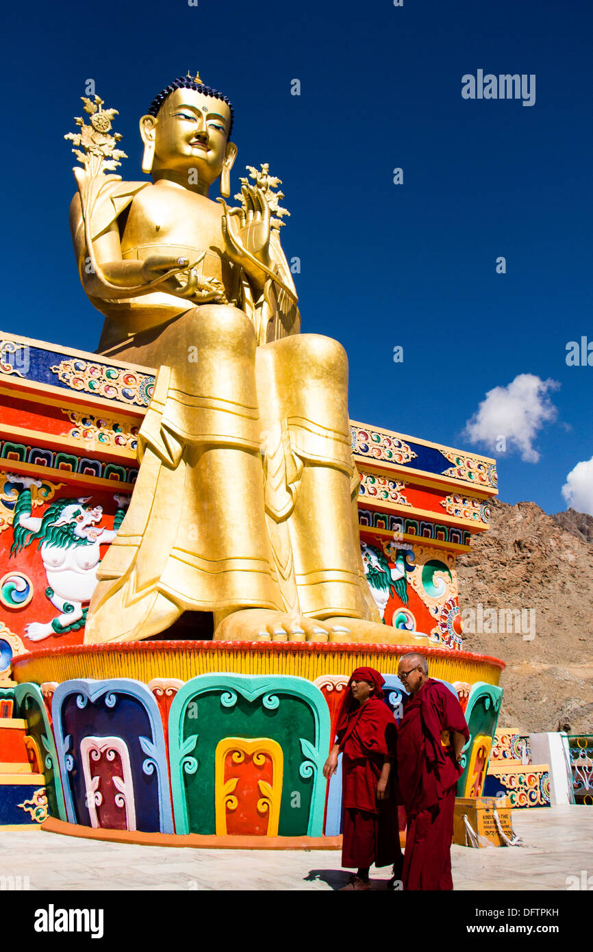 Statua di Buddha Maitreya, Likir monastero o Likir Gompa, Likir, Ladakh, Jammu e Kashmir India Foto Stock