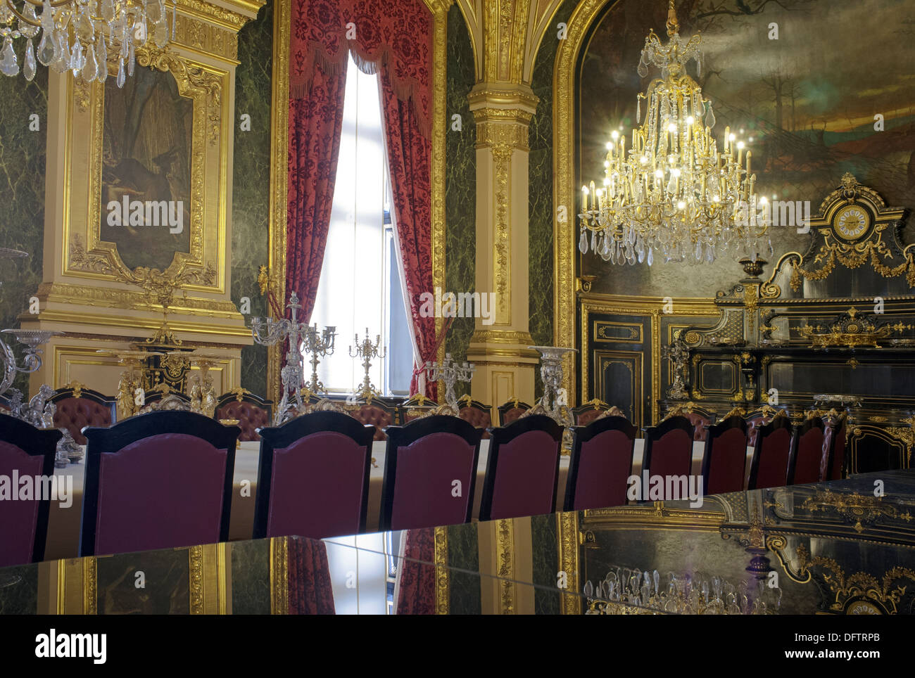 Una parte di Napoleone III appartamenti, si trova al museo del Louvre di Parigi, Francia. Foto Stock