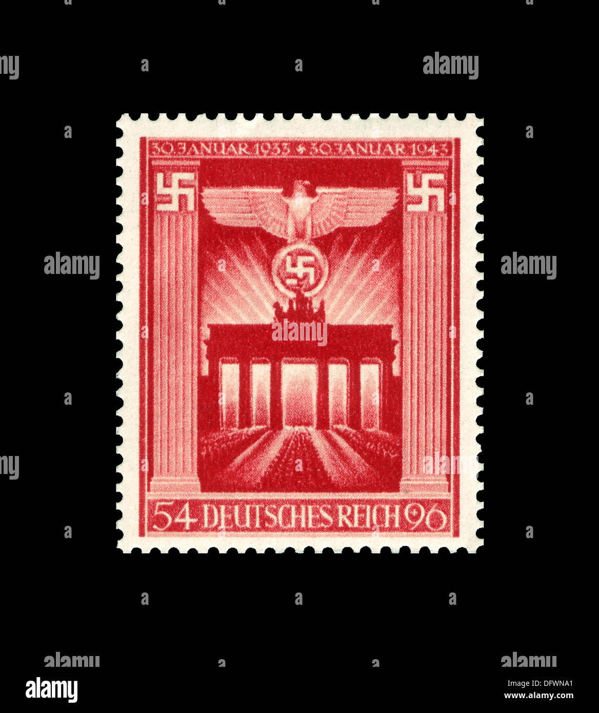 Germania Terzo Reich guerra 1935-1943 TIME STAMP Porta di Brandeburgo a Berlino con la svastica nazista e EAGLE Foto Stock Germania Terzo Reich guerra 1935-1943 TIME STAMP Porta di Brandeburgo a Berlino con la svastica nazista e EAGLE Foto Stock