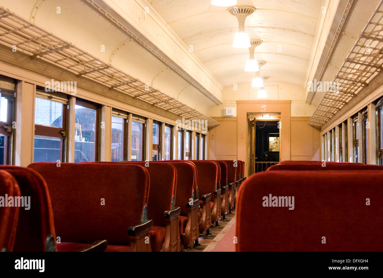 Interno di un antico Pullman Treno cabina del 1930 Foto Stock