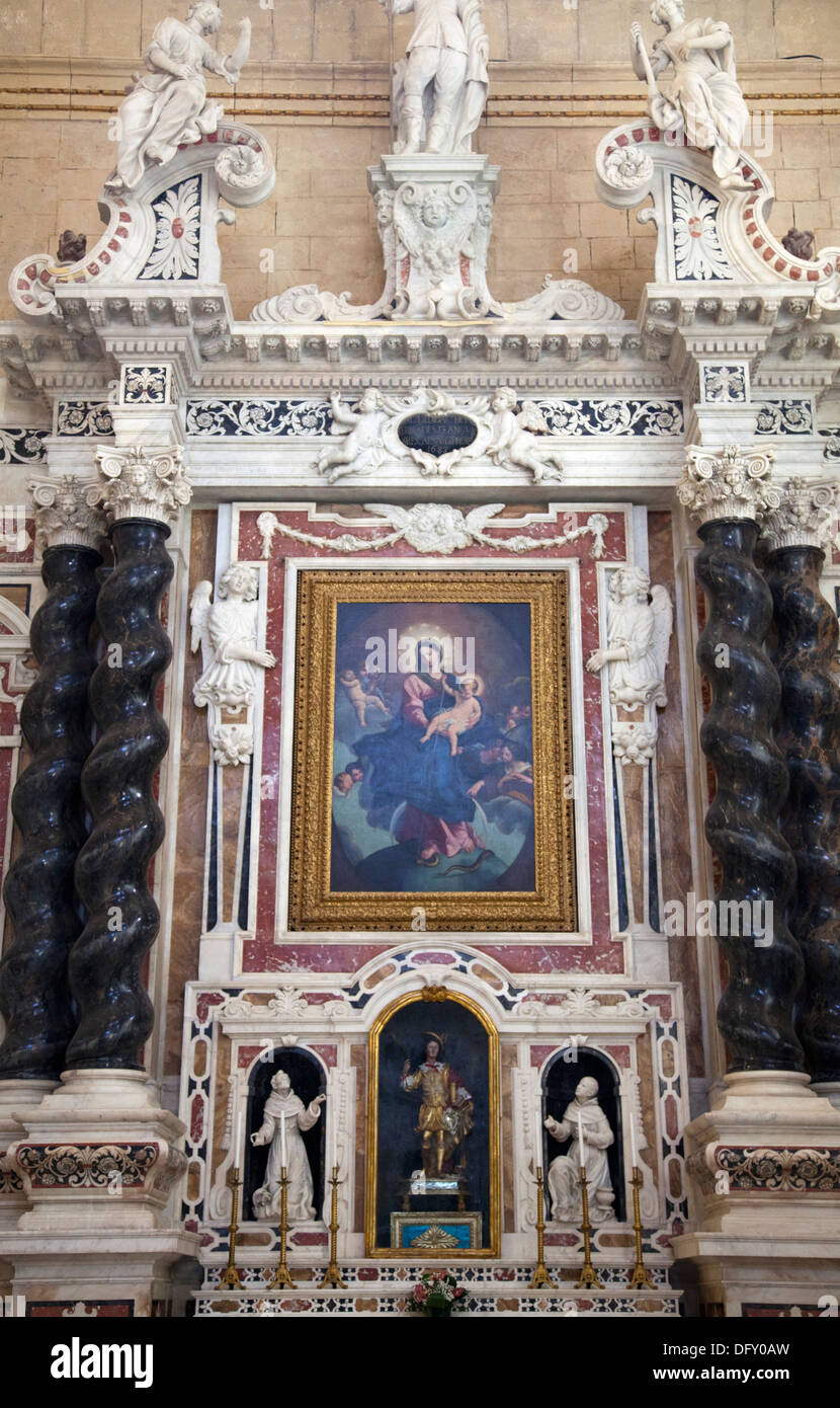 Cattedrale di Cagliari in Cagliari - Cappella laterale - Sardegna Foto Stock Cattedrale di Cagliari in Cagliari - Cappella laterale - Sardegna Foto Stock